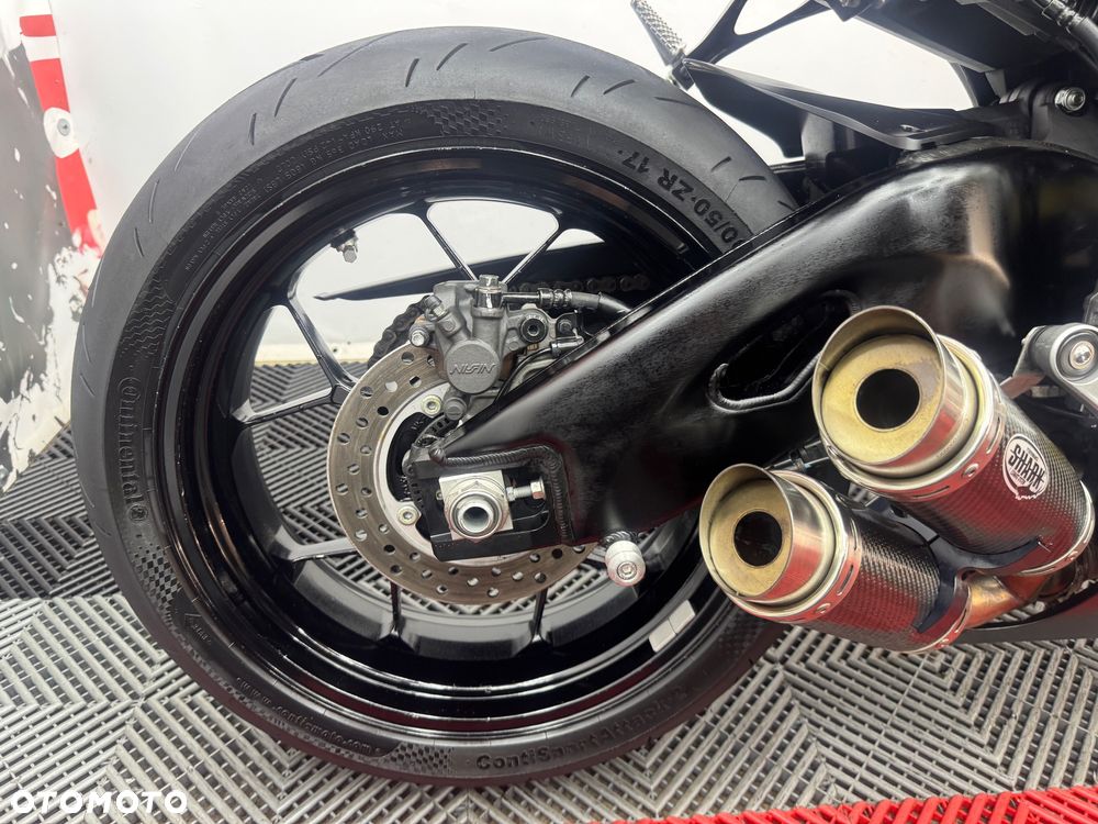 Honda CBR - 29