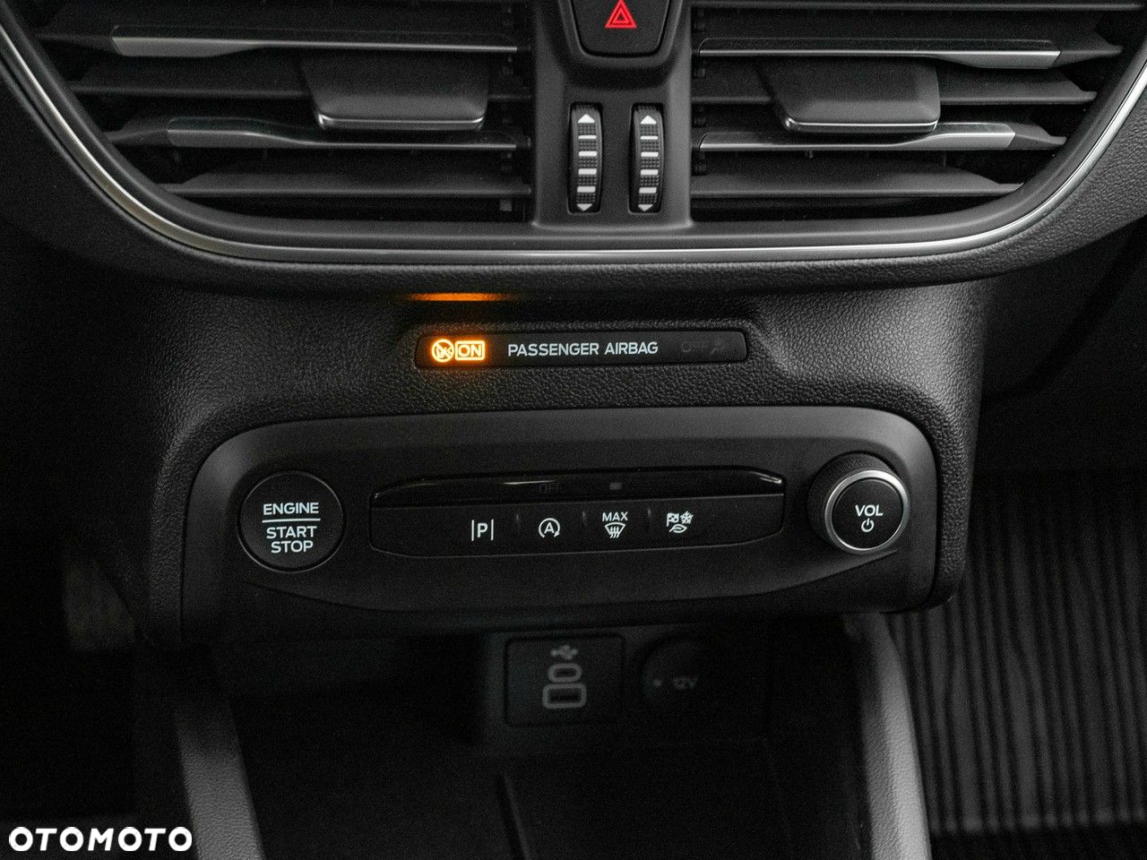 Ford Focus 1.0 EcoBoost Titanium - 22