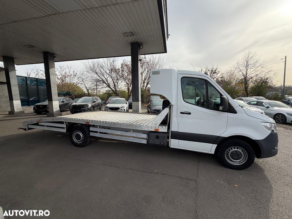 Mercedes-Benz Sprinter - 4