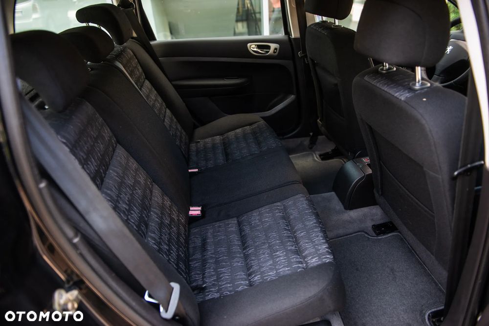 Peugeot 307 110 Grand Filou - 21