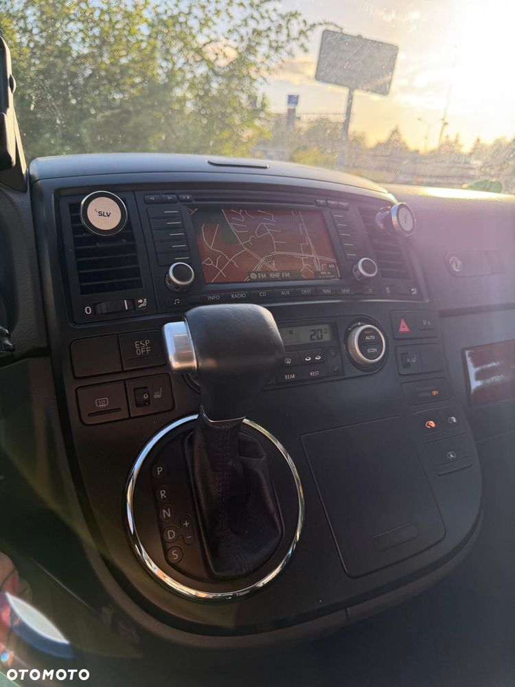 Volkswagen Multivan - 9