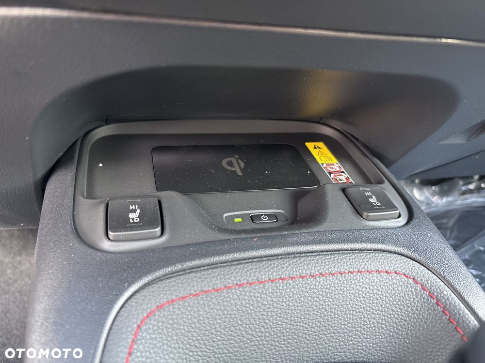 Toyota Corolla 2.0 Hybrid GR Sport - 17