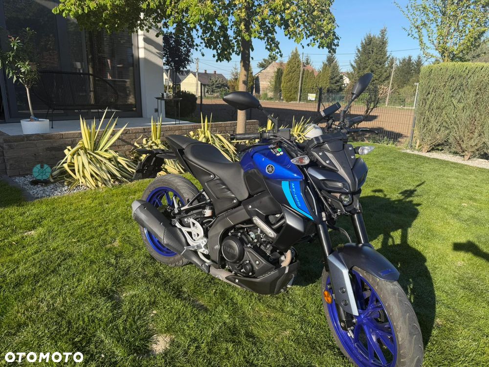 Yamaha MT - 8