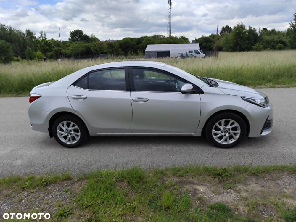 Toyota Corolla 1.6 Premium - 2
