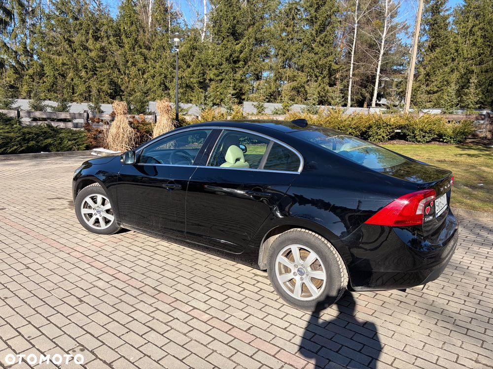 Volvo S60 D4 Geartronic - 5