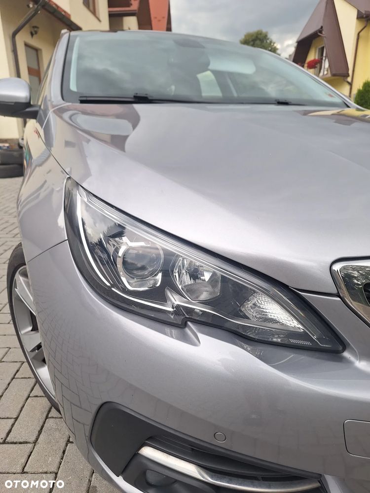 Peugeot 308 BlueHDi FAP 130 Stop & Start Allure Pack - 13