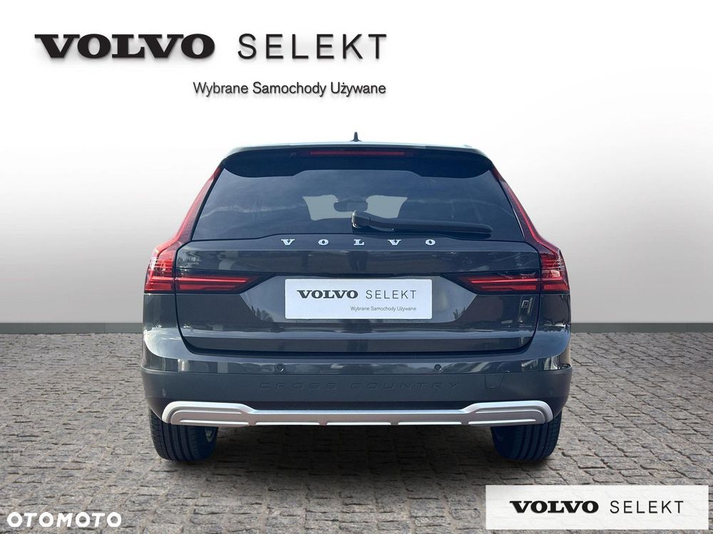 Volvo V90 Cross Country - 5