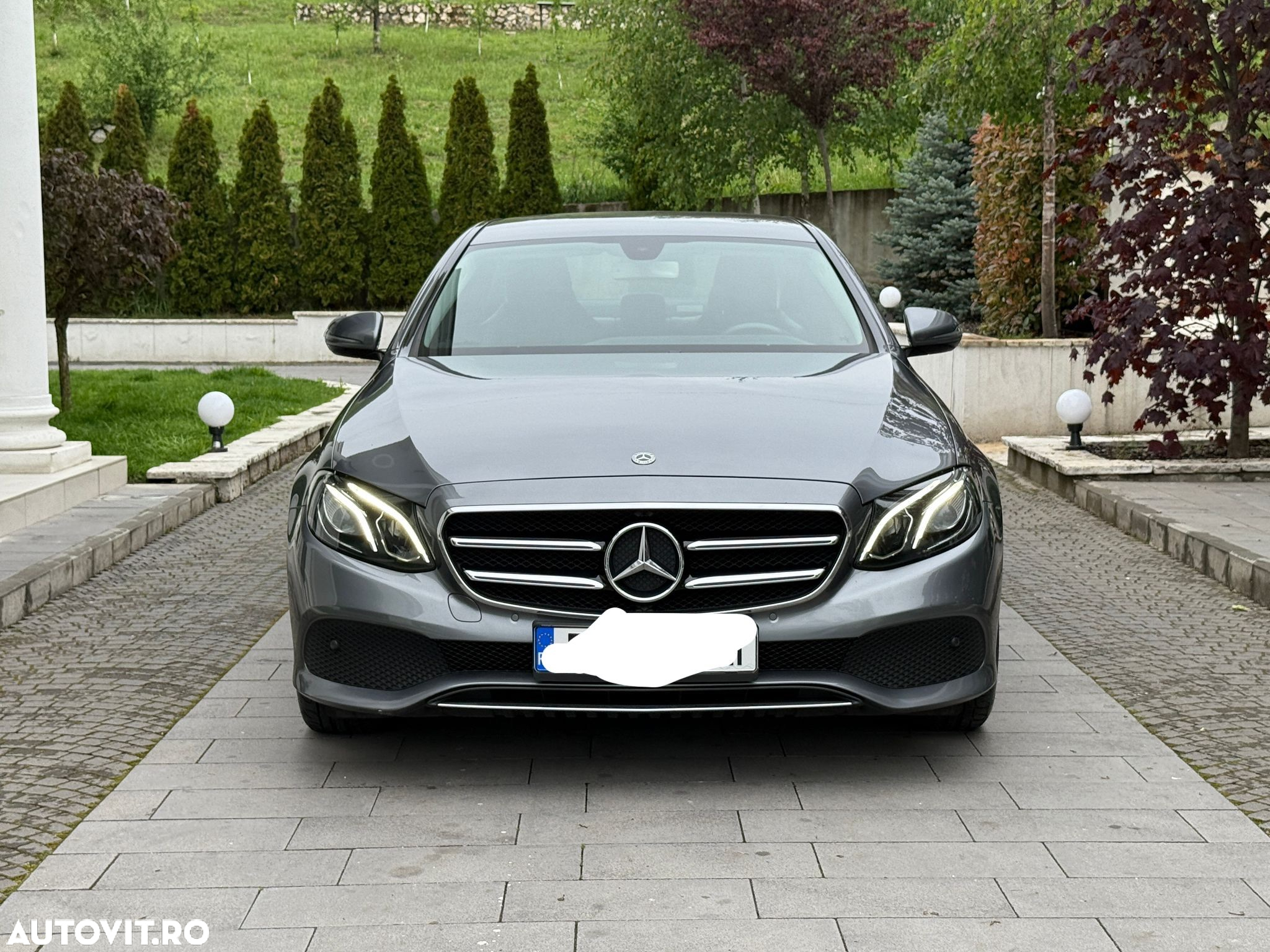 Mercedes-Benz E 200 d T 9G-TRONIC Avantgarde - 3