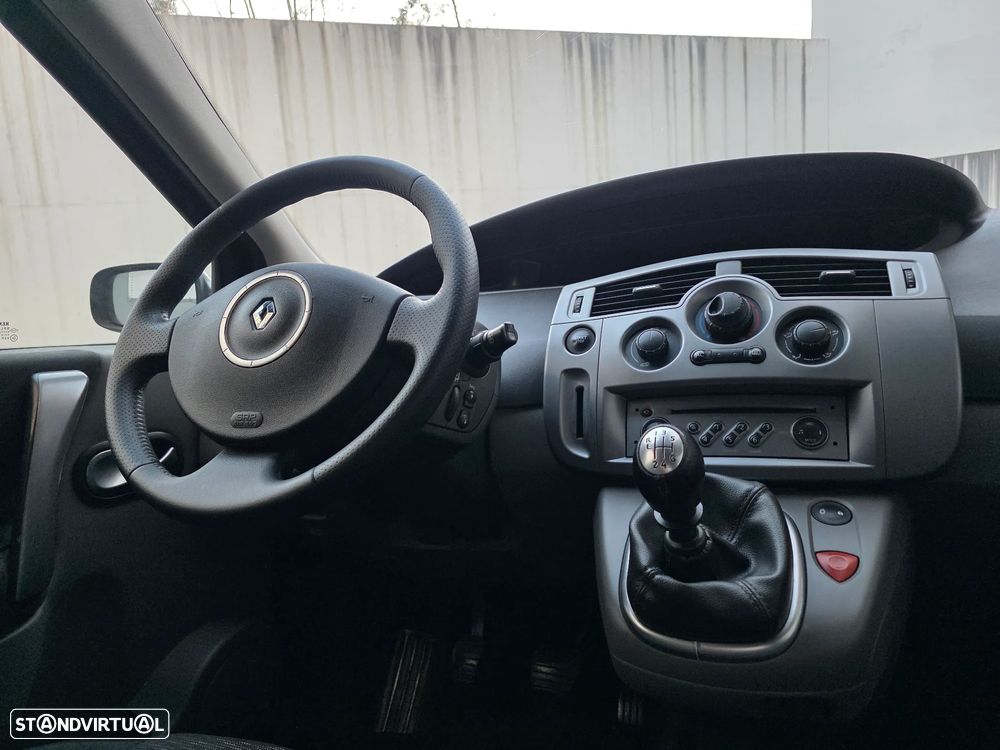 Renault Scénic 1.5 dCi Dynamique S - 42