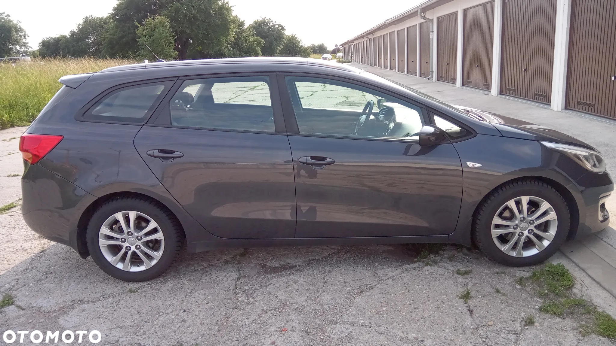 Kia Ceed - 4