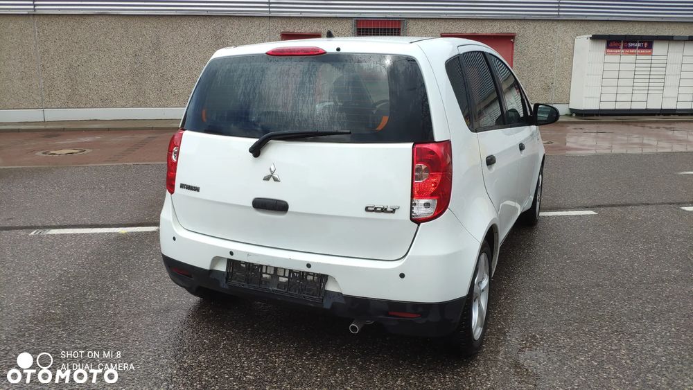 Mitsubishi Colt 1.3 Inform - 8