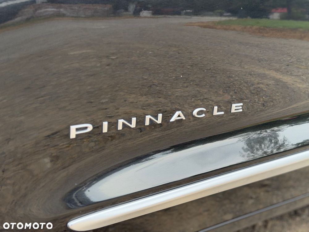 Chrysler Pacifica - 11