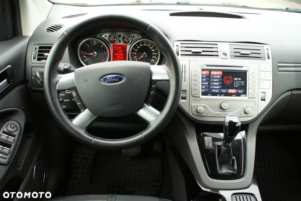 Ford Kuga 2.0 TDCi 4x4 Titanium - 11