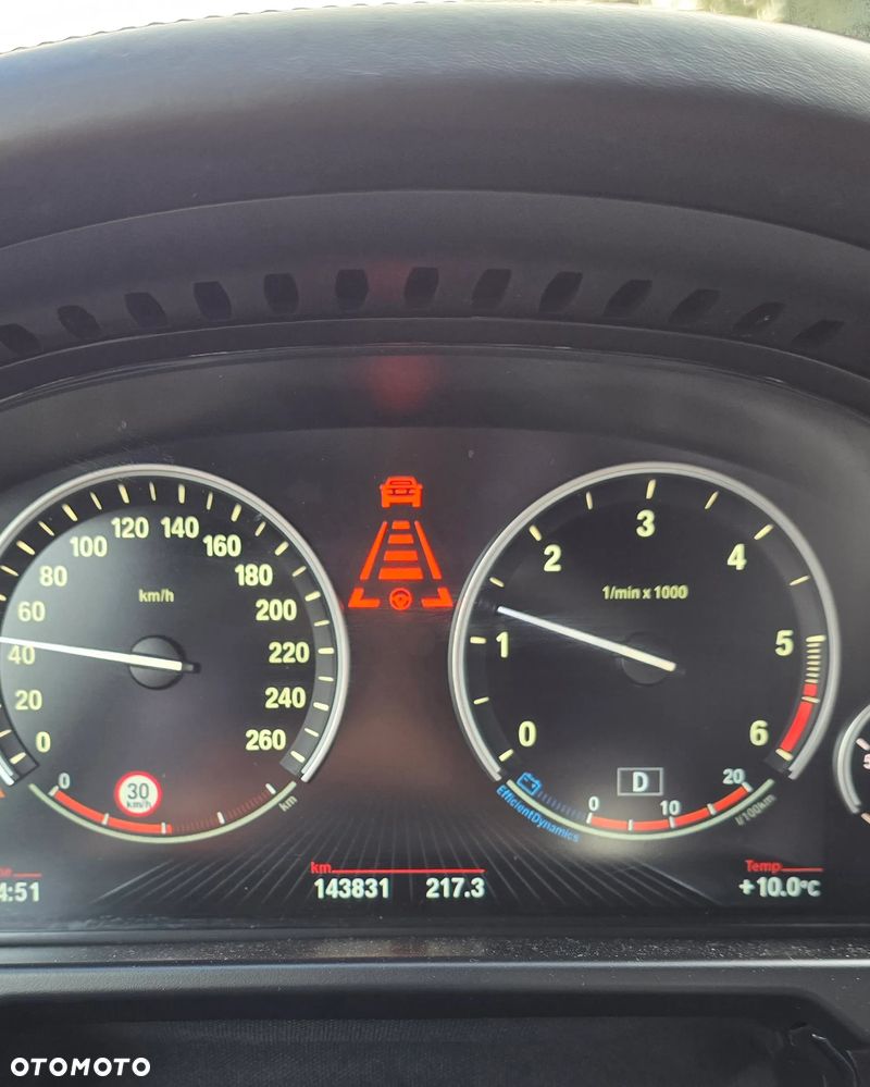 BMW X5 xDrive40d - 14