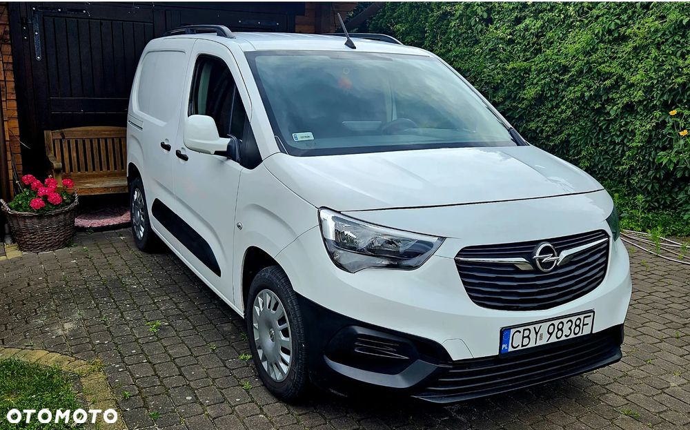 Opel COMBO - 1