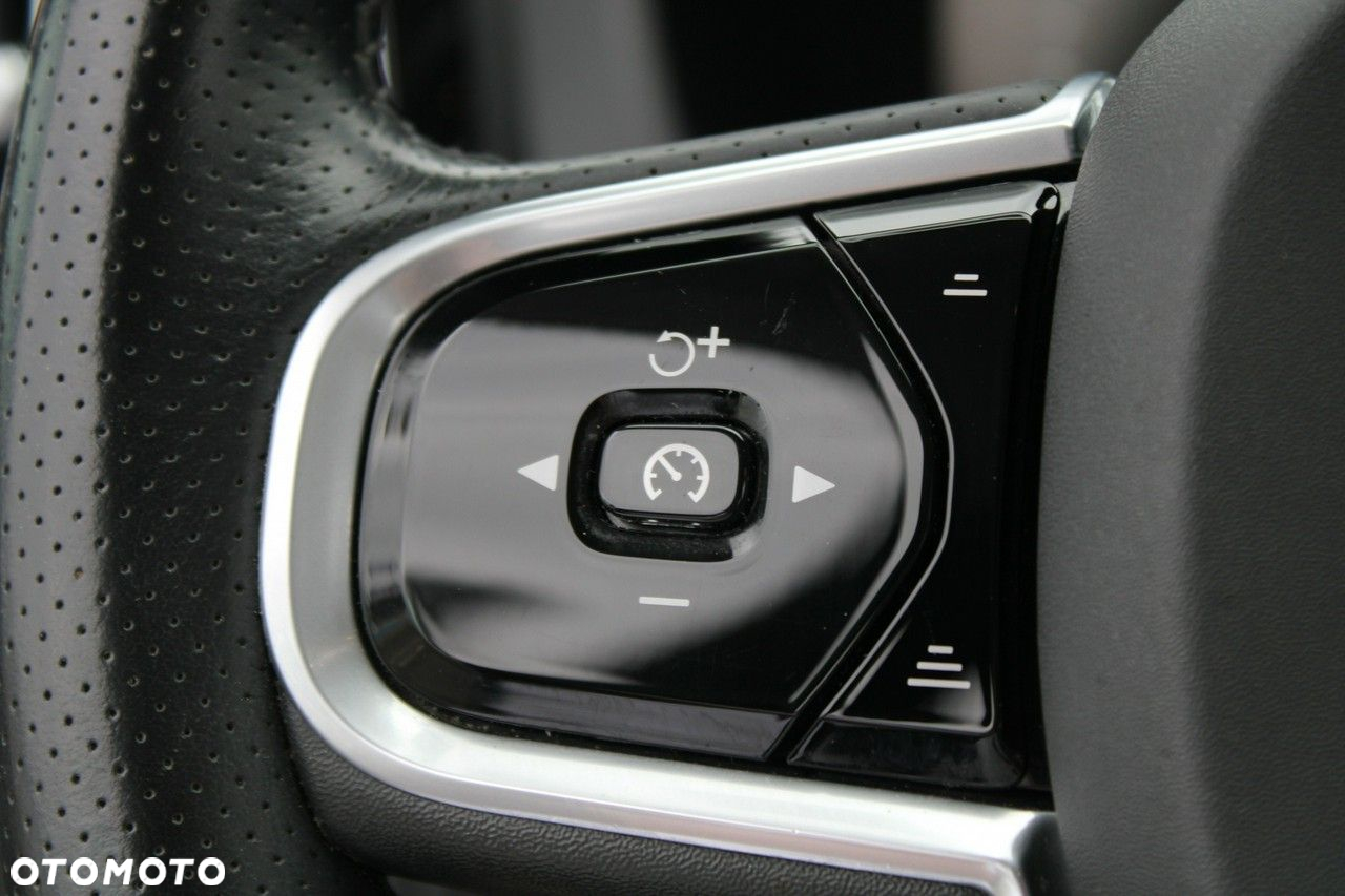 Volvo XC 60 - 23