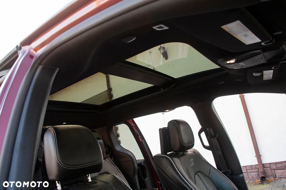 Chrysler Pacifica - 17
