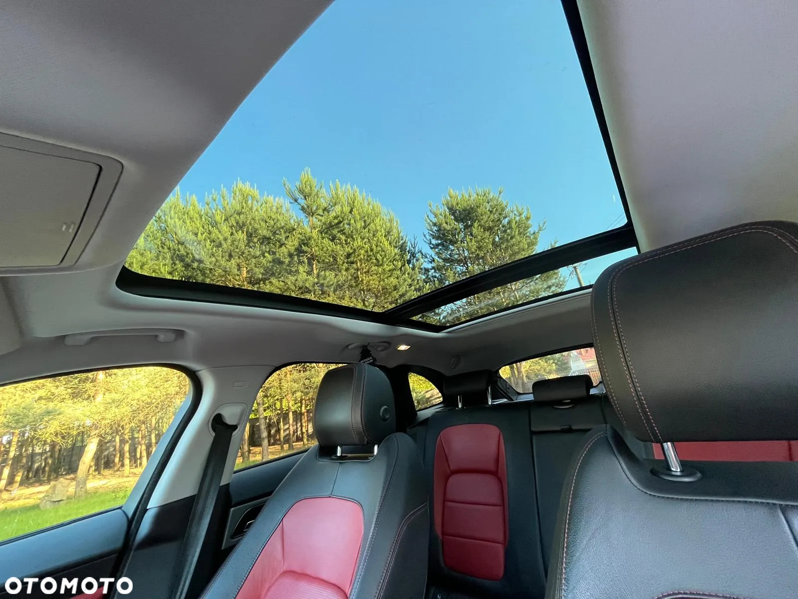 Jaguar F-Pace 30d AWD R-Sport - 11
