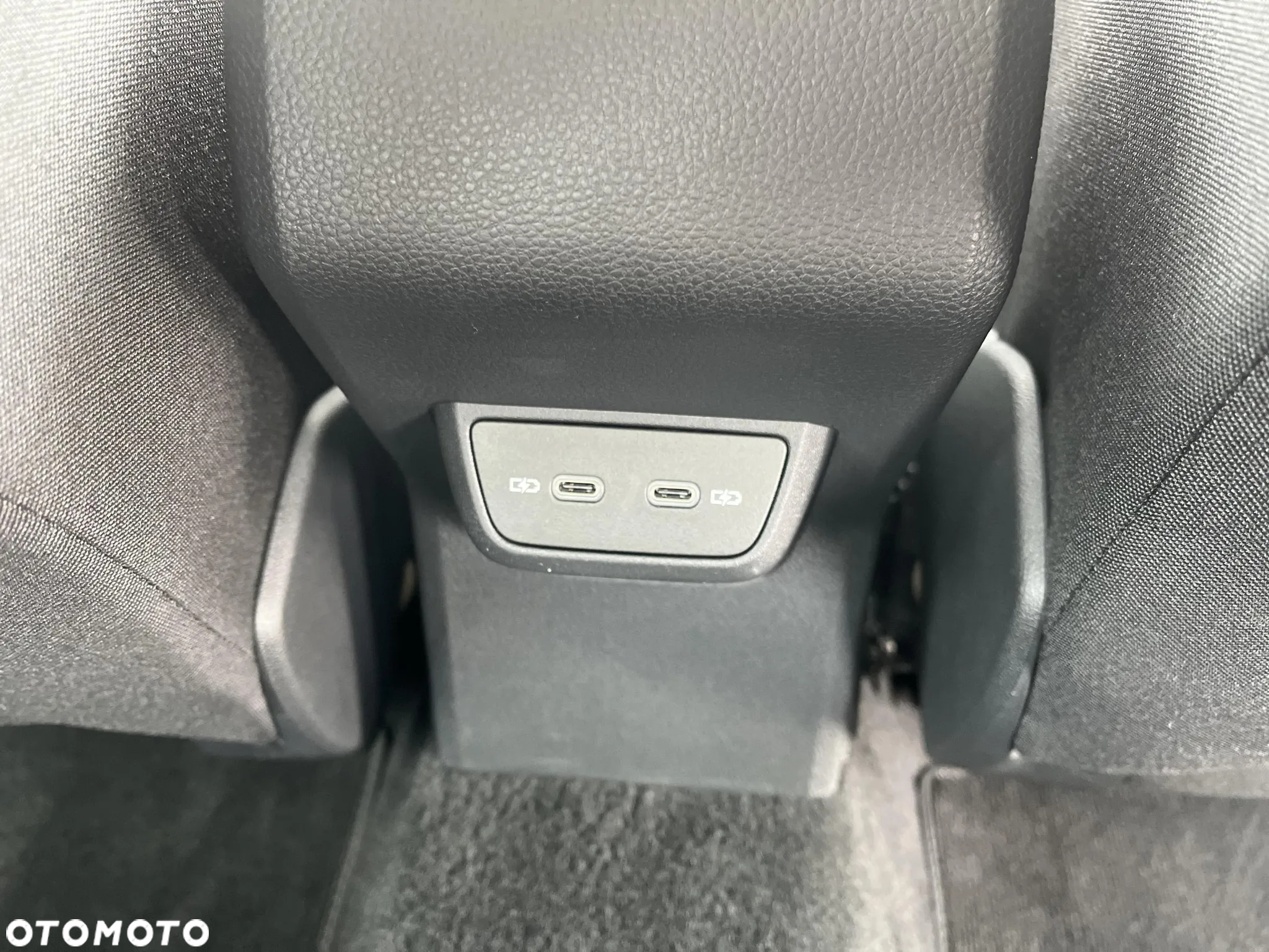 Volkswagen Taigo 1.0 TSI Style DSG - 23