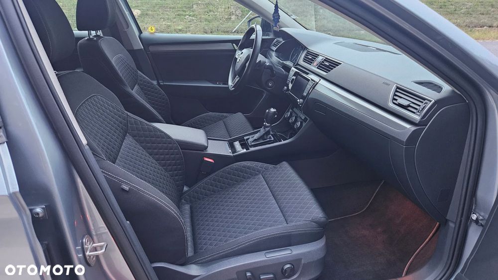 Skoda Superb 2.0 TDI DSG Ambition - 15