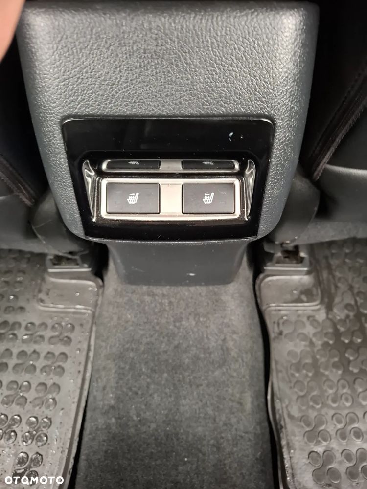 Subaru Forester 2.0 i Platinum (EyeSight) Lineartronic - 22