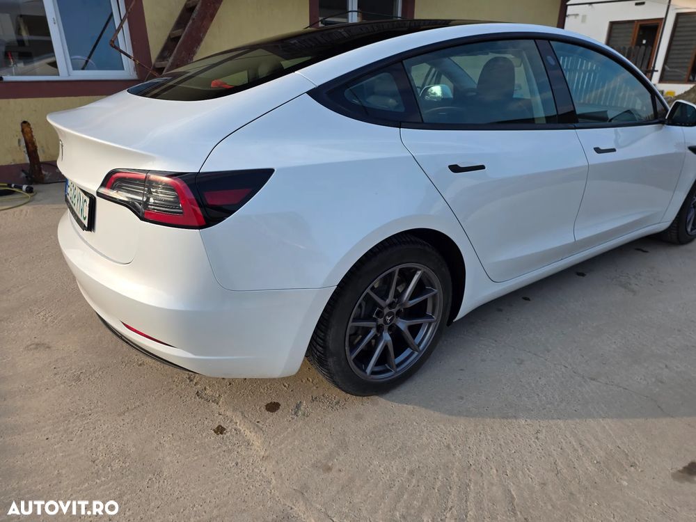 Tesla Model 3 RWD - 7