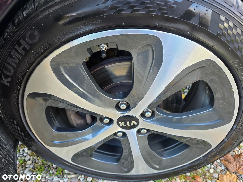 Kia Carens 1.7 CRDi Spirit - 13