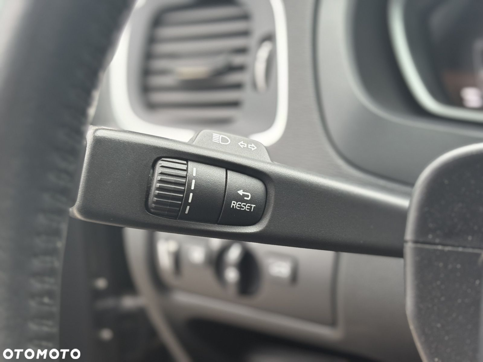 Volvo V40 - 20