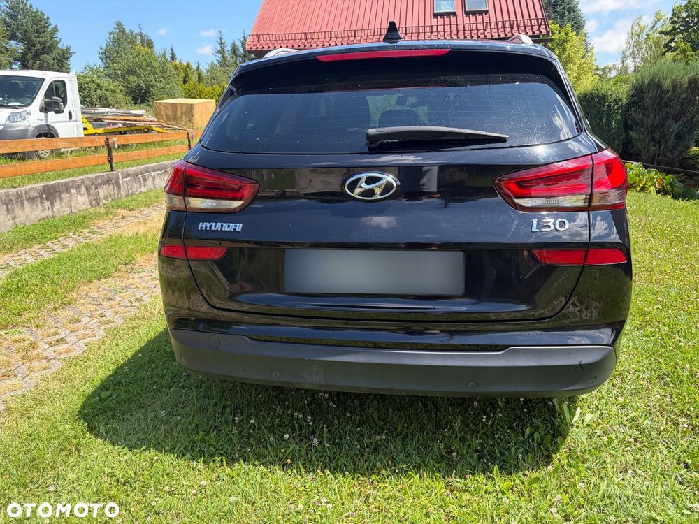 Hyundai i30 1.6 CRDi Premium - 4