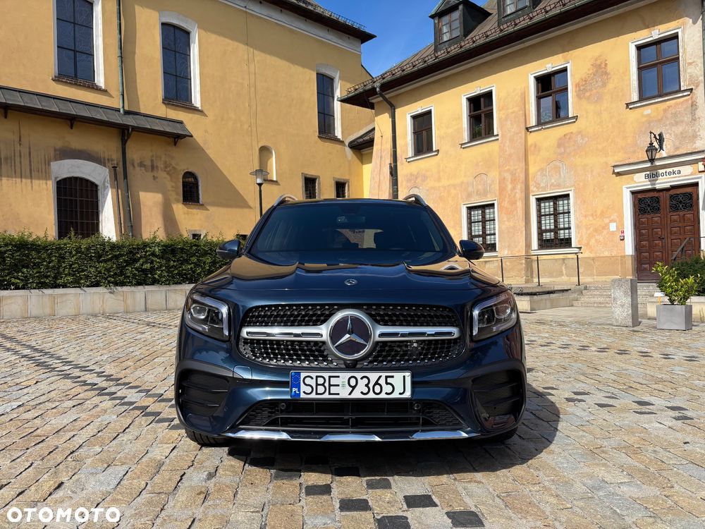 Mercedes-Benz GLB 250 8G-DCT AMG Line - 3