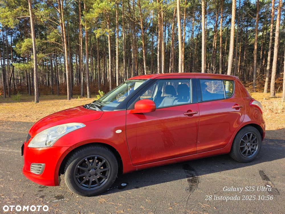 Suzuki Swift - 1