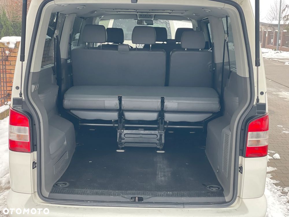 Volkswagen Caravelle L2 - 18