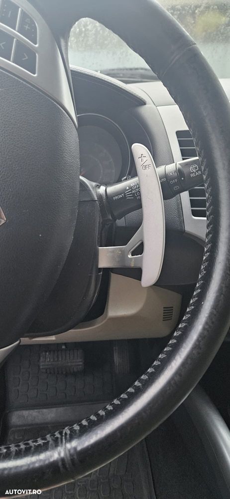 Citroën C-Crosser 2.2 HDI Exclusive - 20