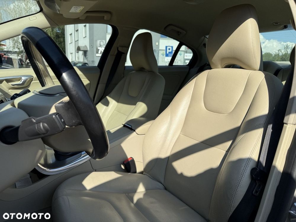 Volvo S60 - 11