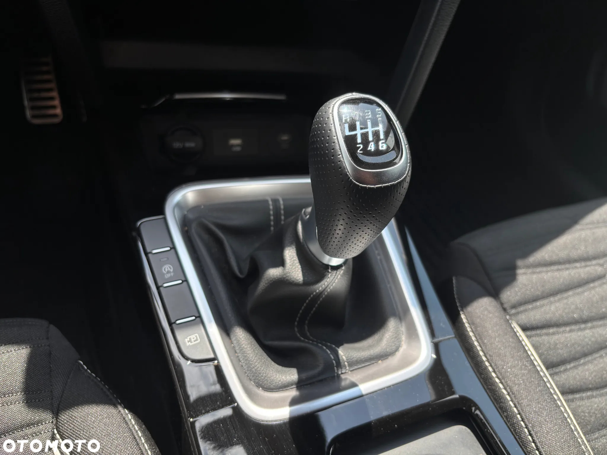Kia ProCeed 1.5 T-GDI GT Line - 11