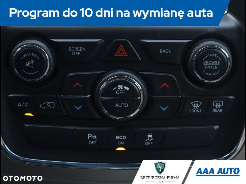 Jeep Grand Cherokee - 20