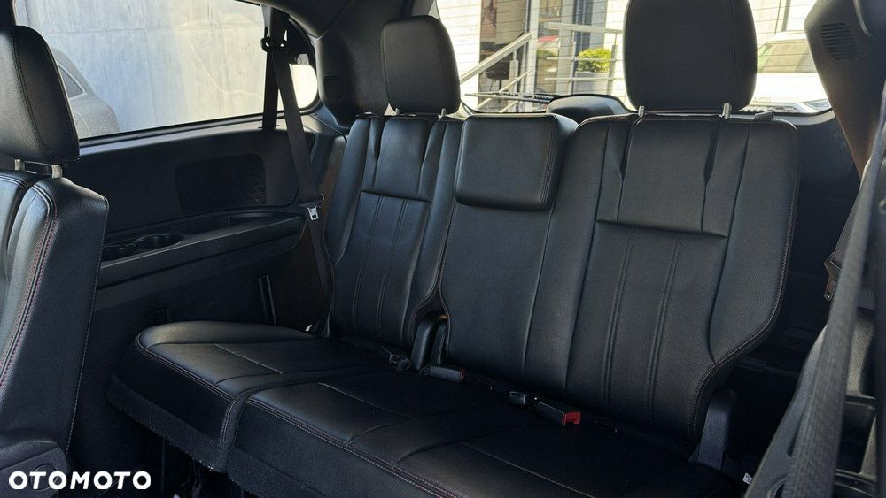 Dodge Grand Caravan - 28