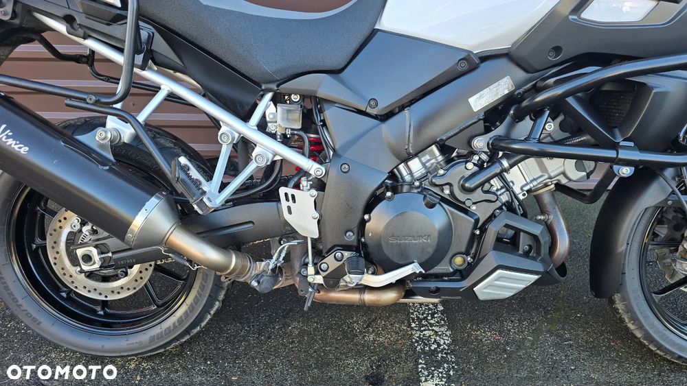Suzuki DL - 5
