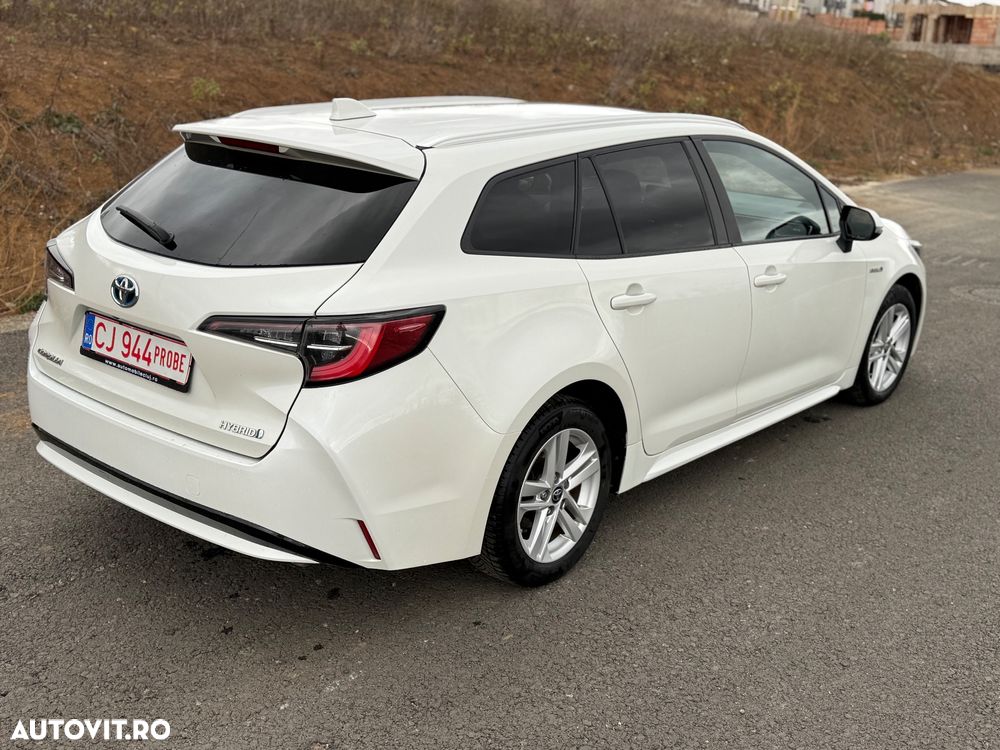 Toyota Corolla 1.8 Hybrid Team Deutschland - 5