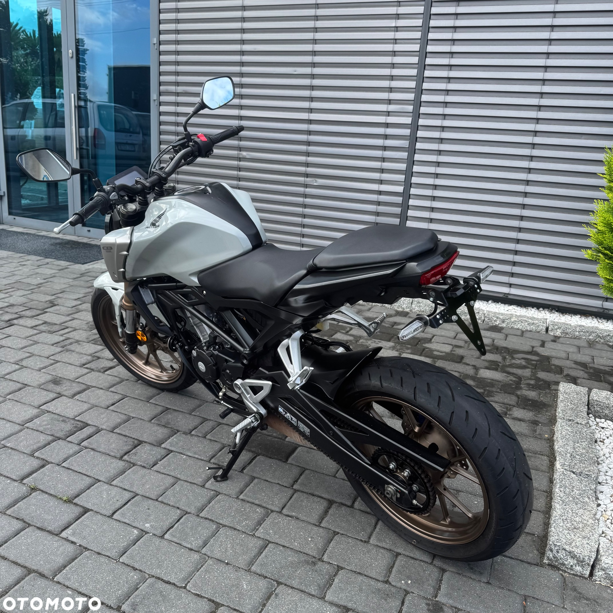 Honda CB - 11