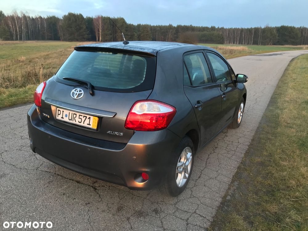 Toyota Auris - 4