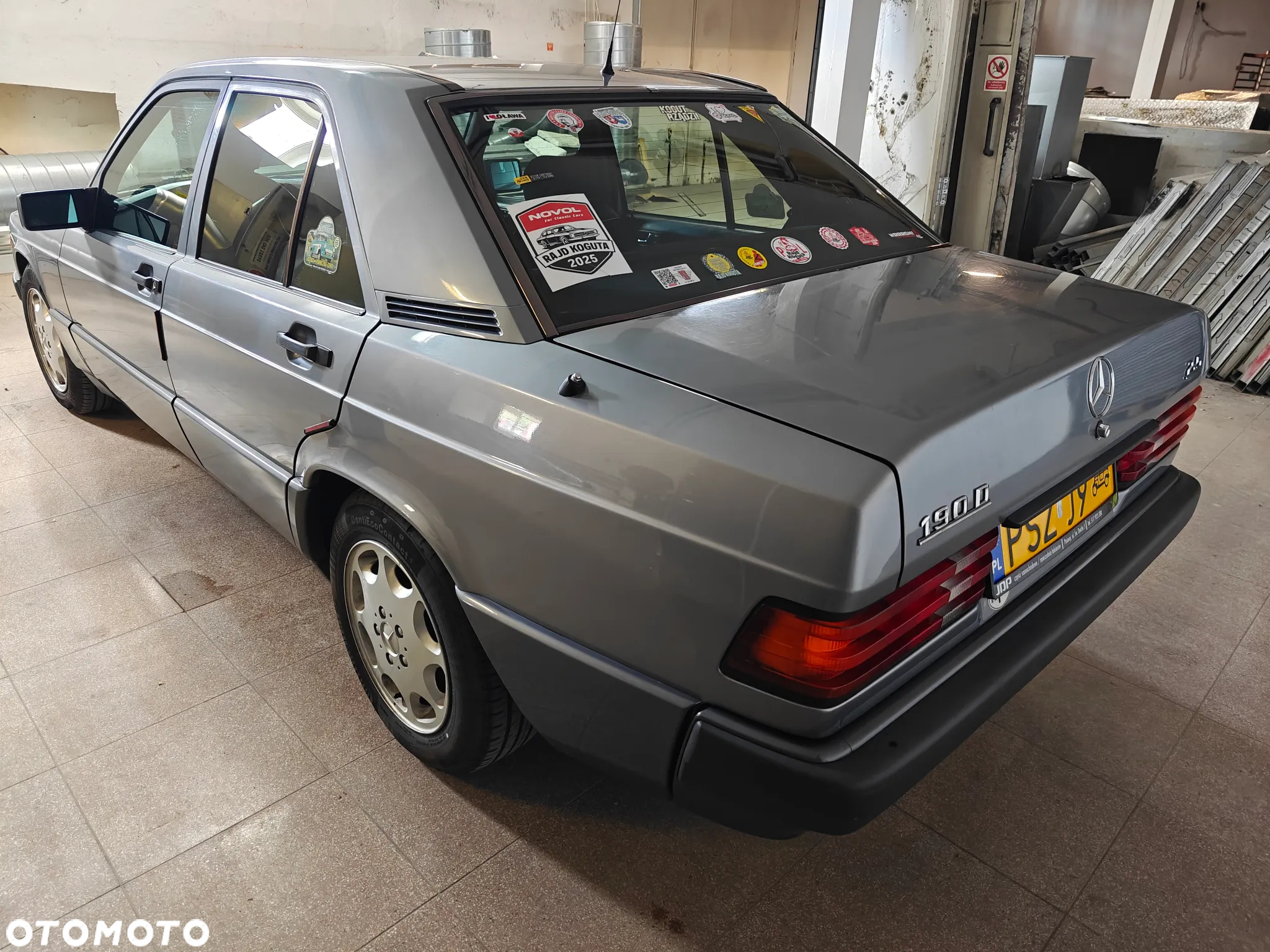 Mercedes-Benz W201 (190) - 5
