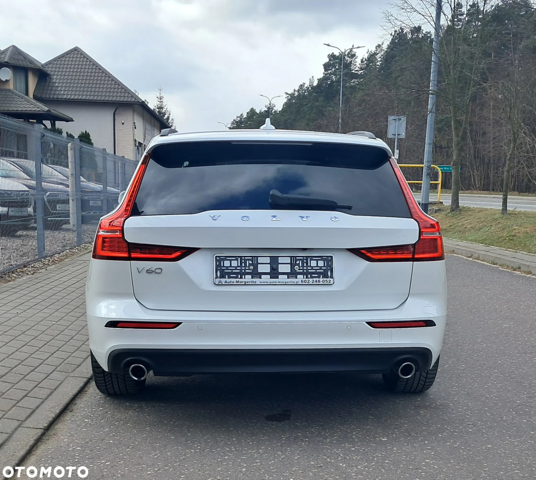 Volvo V60 B4 D Geartronic Momentum - 34