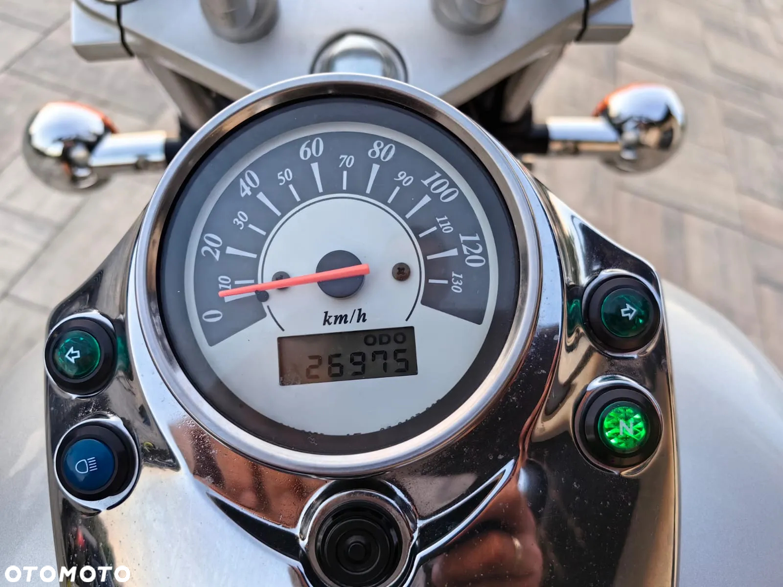 Suzuki Intruder - 8