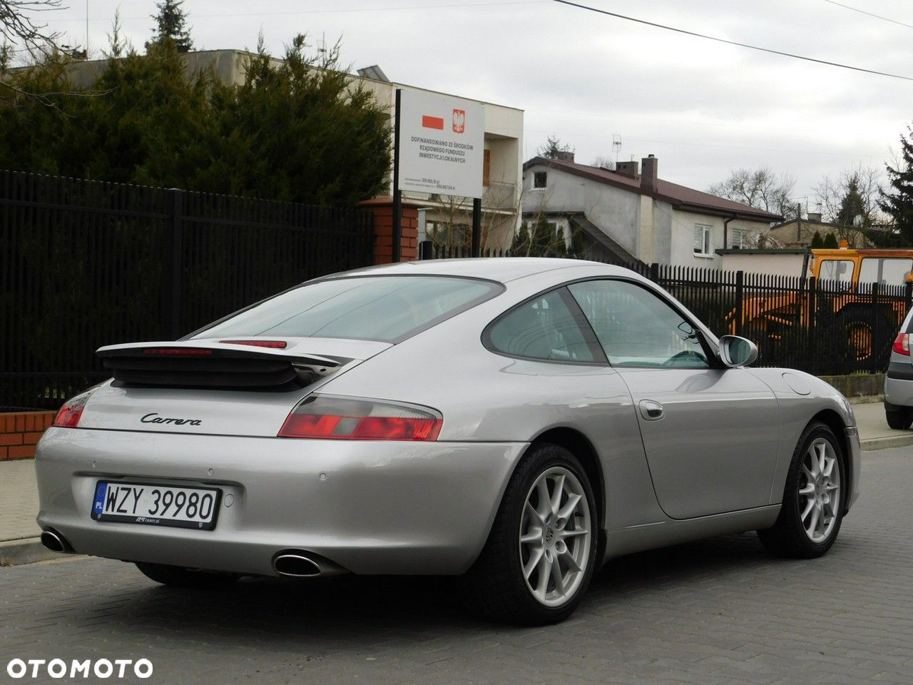 Porsche 911 Carrera - 7