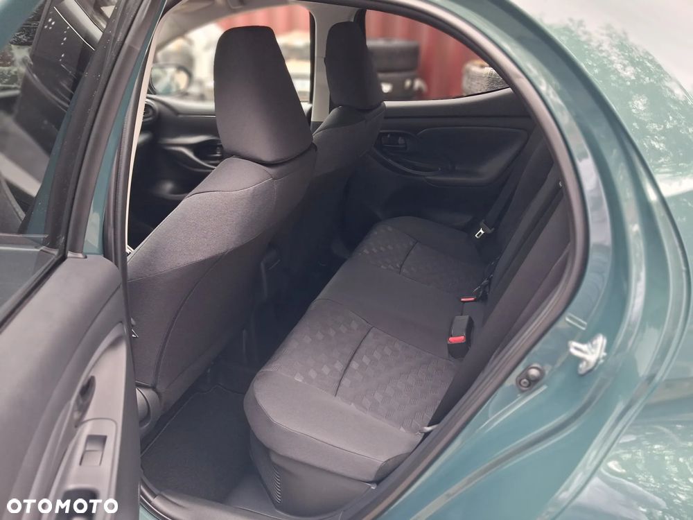 Toyota Yaris Hybrid 1.5 Style - 12