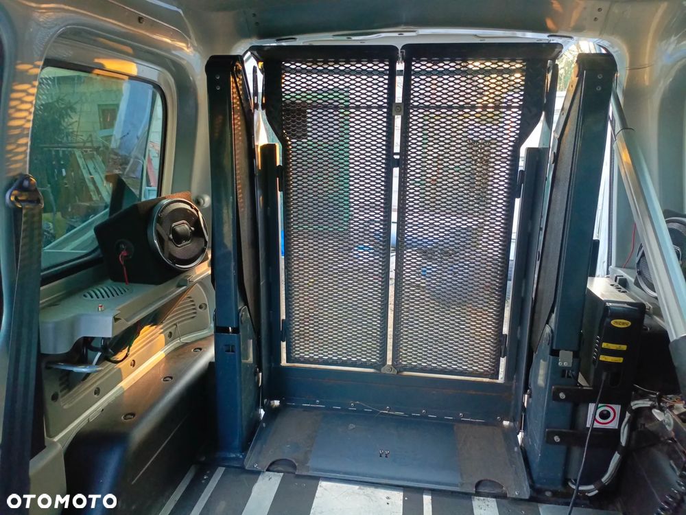 Renault Kangoo 1.6 16V Alize - 9