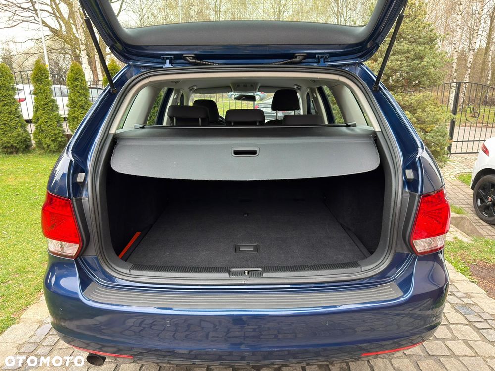 Volkswagen Golf - 33