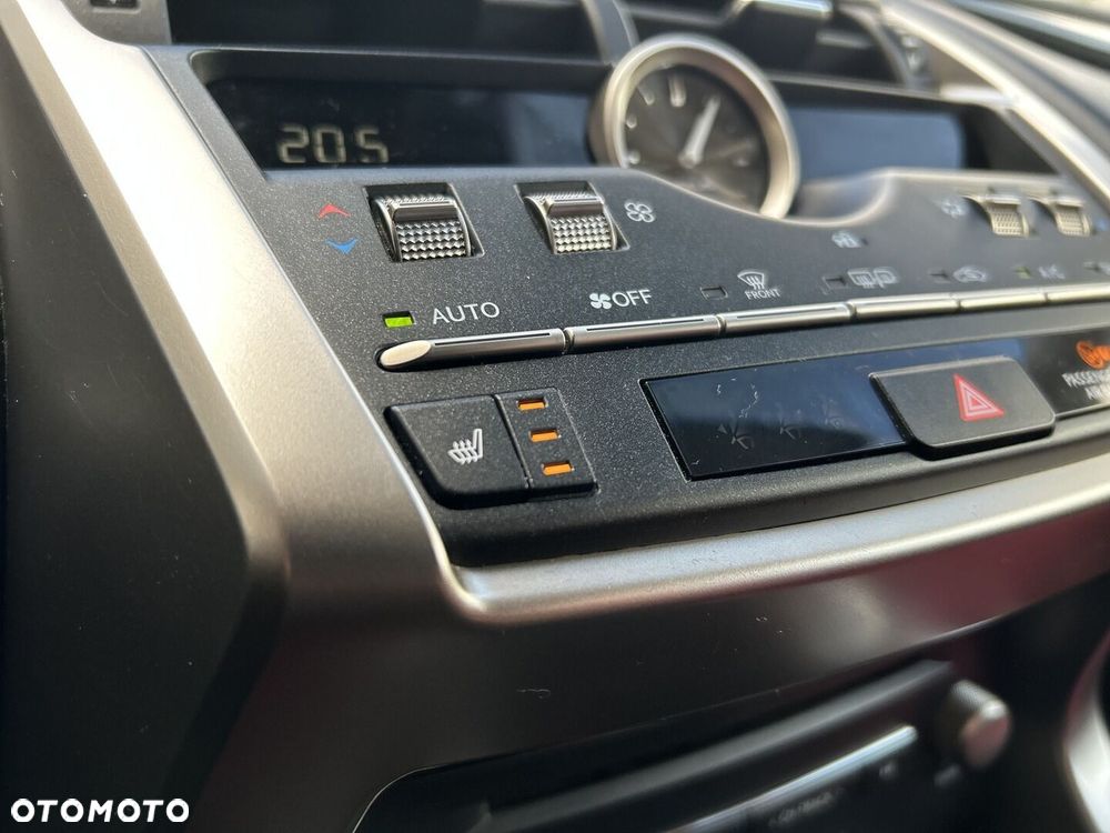 Lexus NX 300h F Impression AWD - 21