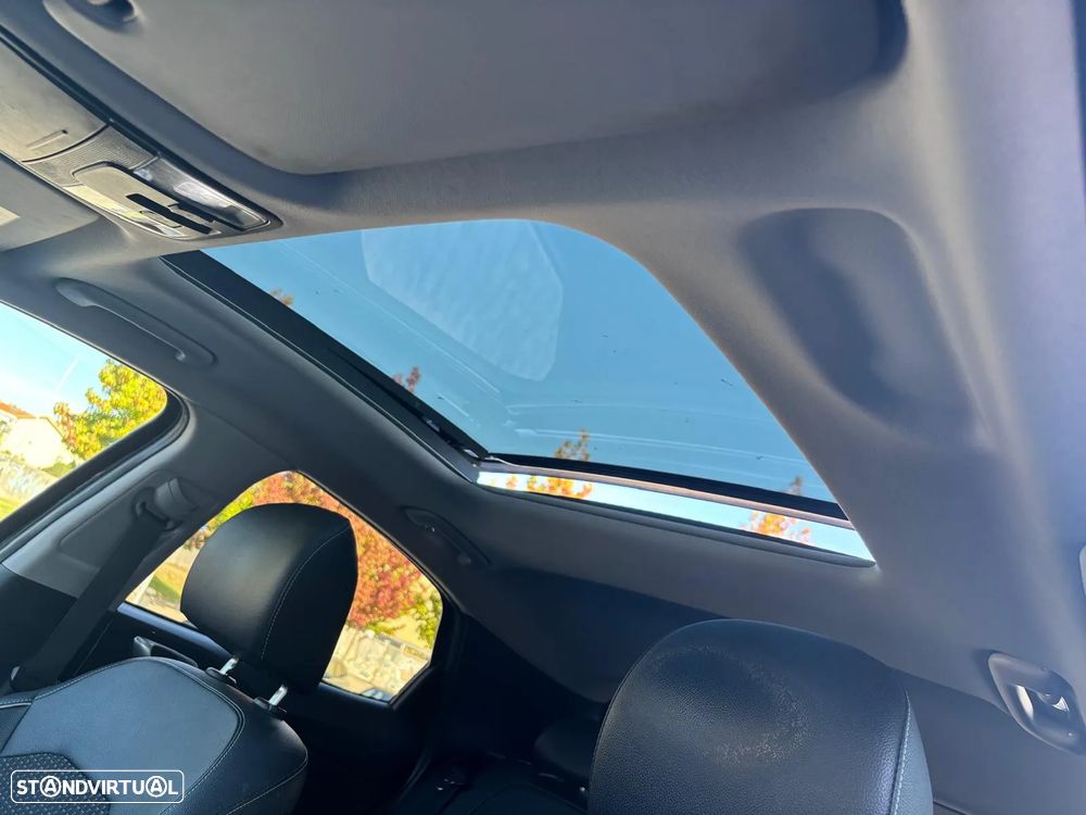 Kia XCeed 1.6 CRDi MHEV Tech - 23